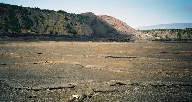 kilauea_iki_1993_06_I.Miyagi.jpg