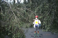 000813ash-road1sm.jpg